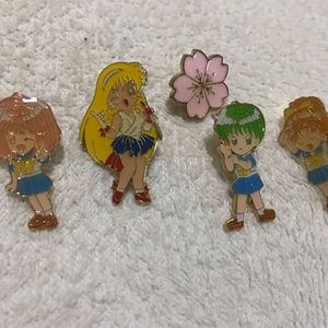 5 Enamel Pins, Pin Lot Anime, Sailor Moon, Sakura